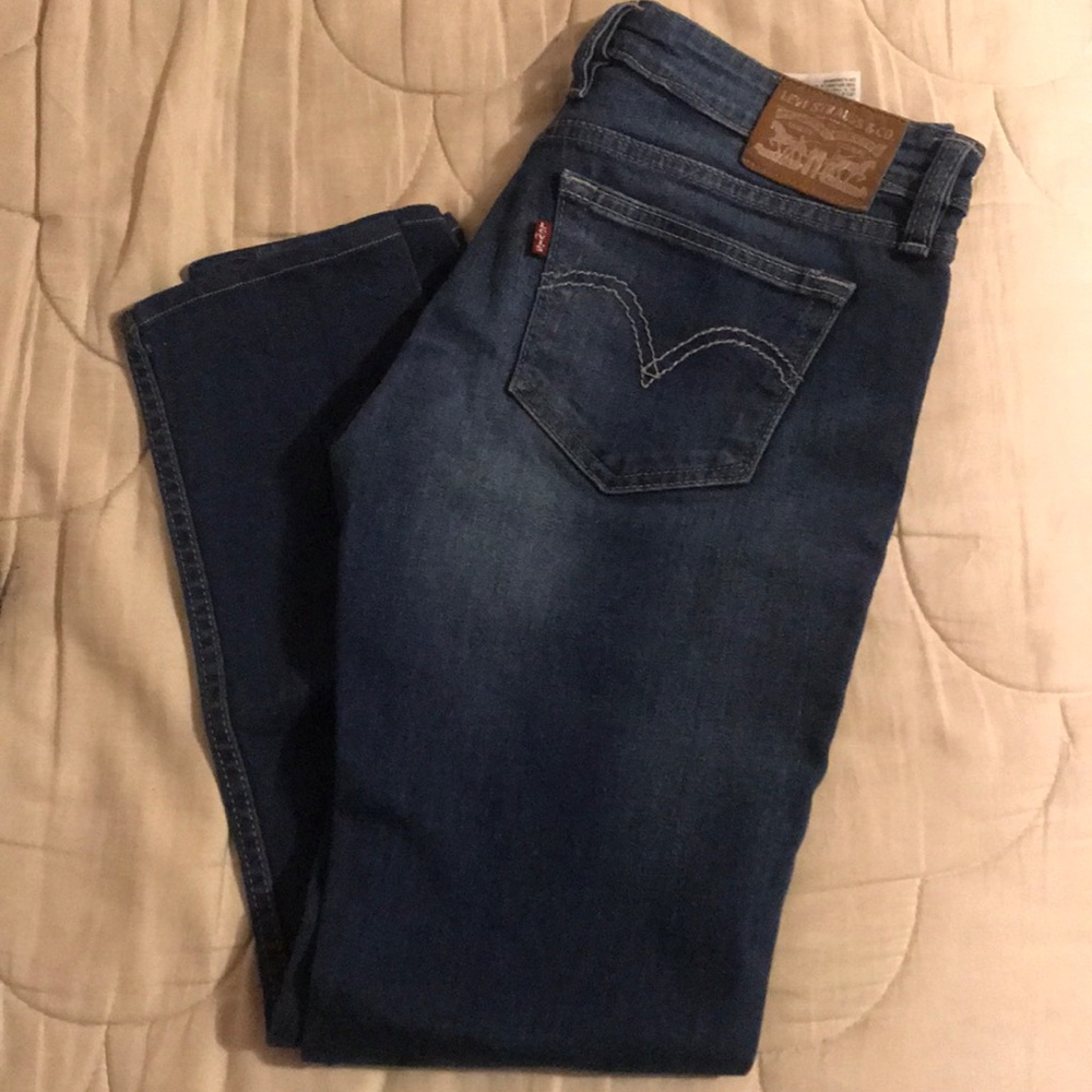 Levi’s • Women’s Skinny Jeans • 27x26.5 • Tailored
